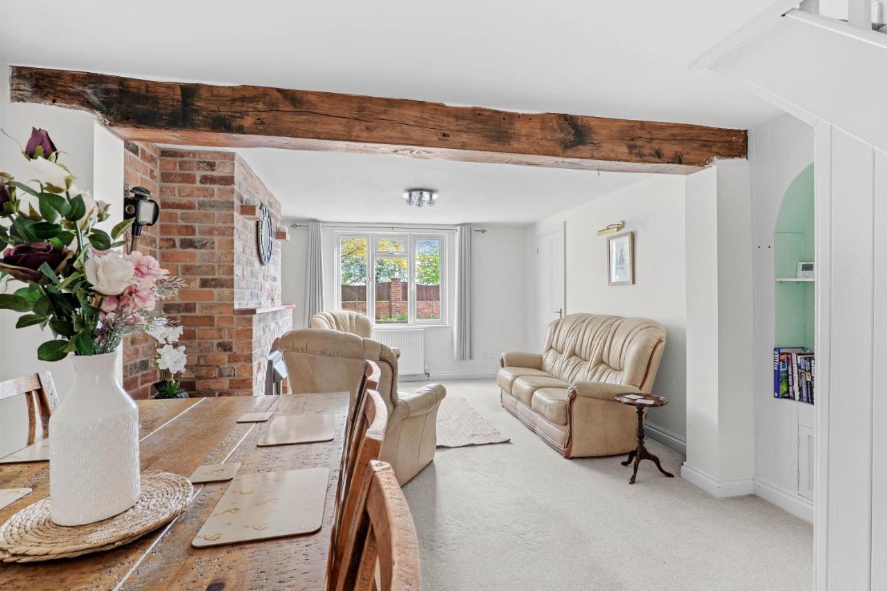 Wheelbarrow Cottage Bengeworth Esterno foto